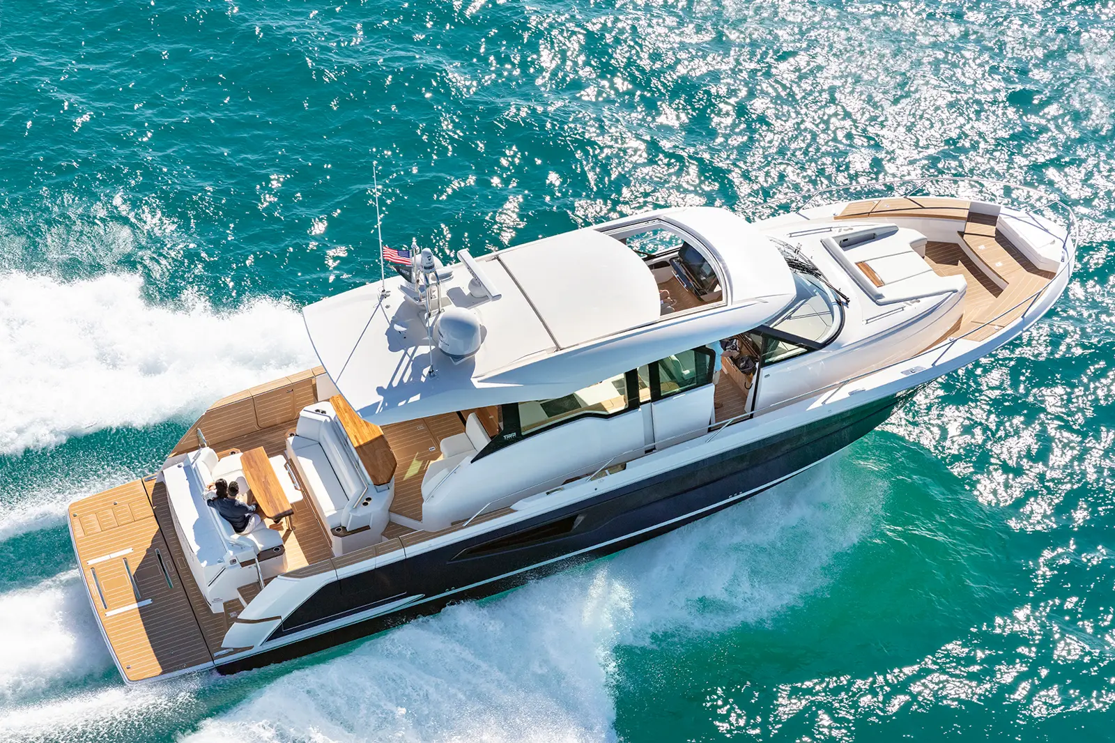Tiara Yachts Introduces the Latest EX Series Model, the EX54